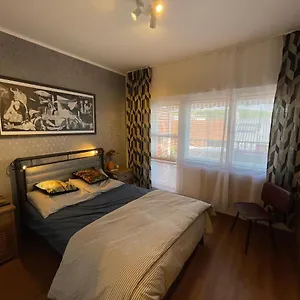 Andel With Terrace Appartement